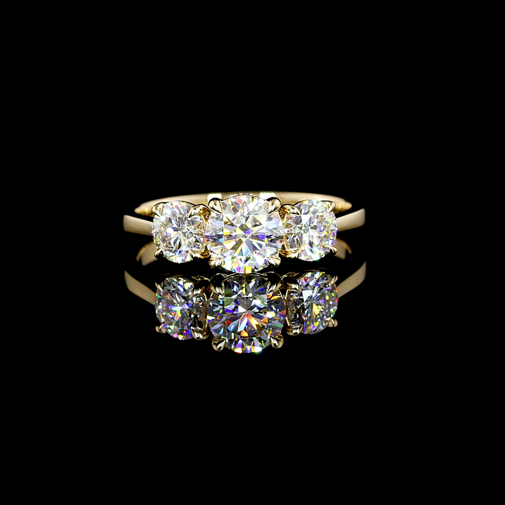 1.43 Cts 14k Yellow Gold Round Shape 3 Stones Ring - Video