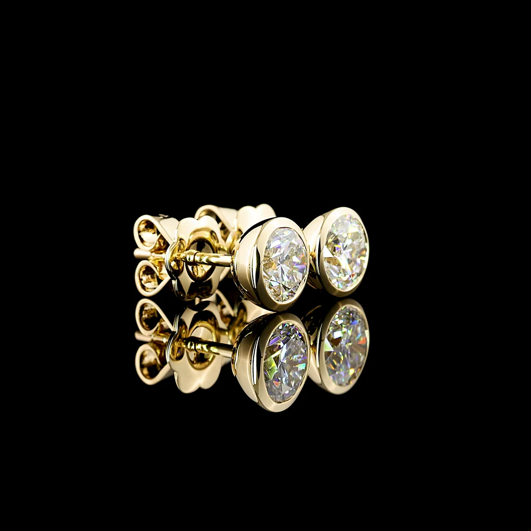 1.49 Cts 14k Yellow Gold Round Shape Studs Earring - Video