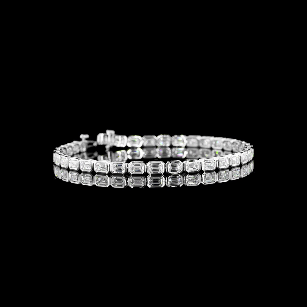 6.76 Cts 14k White Gold Emerald Shape Tennis Bracelet - Video