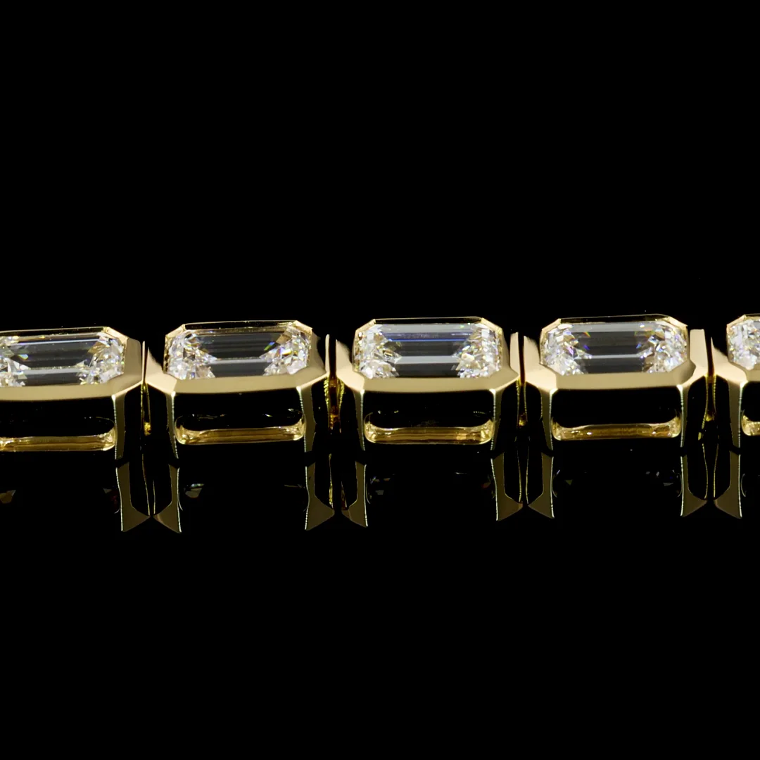 6.84 Cts 14k Yellow Gold Emerald Shape Tennis Bracelet - Image 4