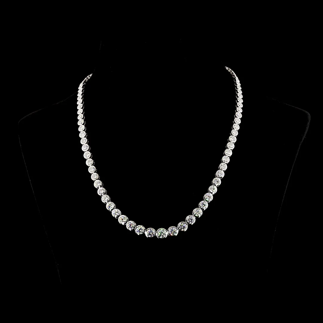 24.36 Cts 14k White Gold Round Shape Riviera Necklace - Video