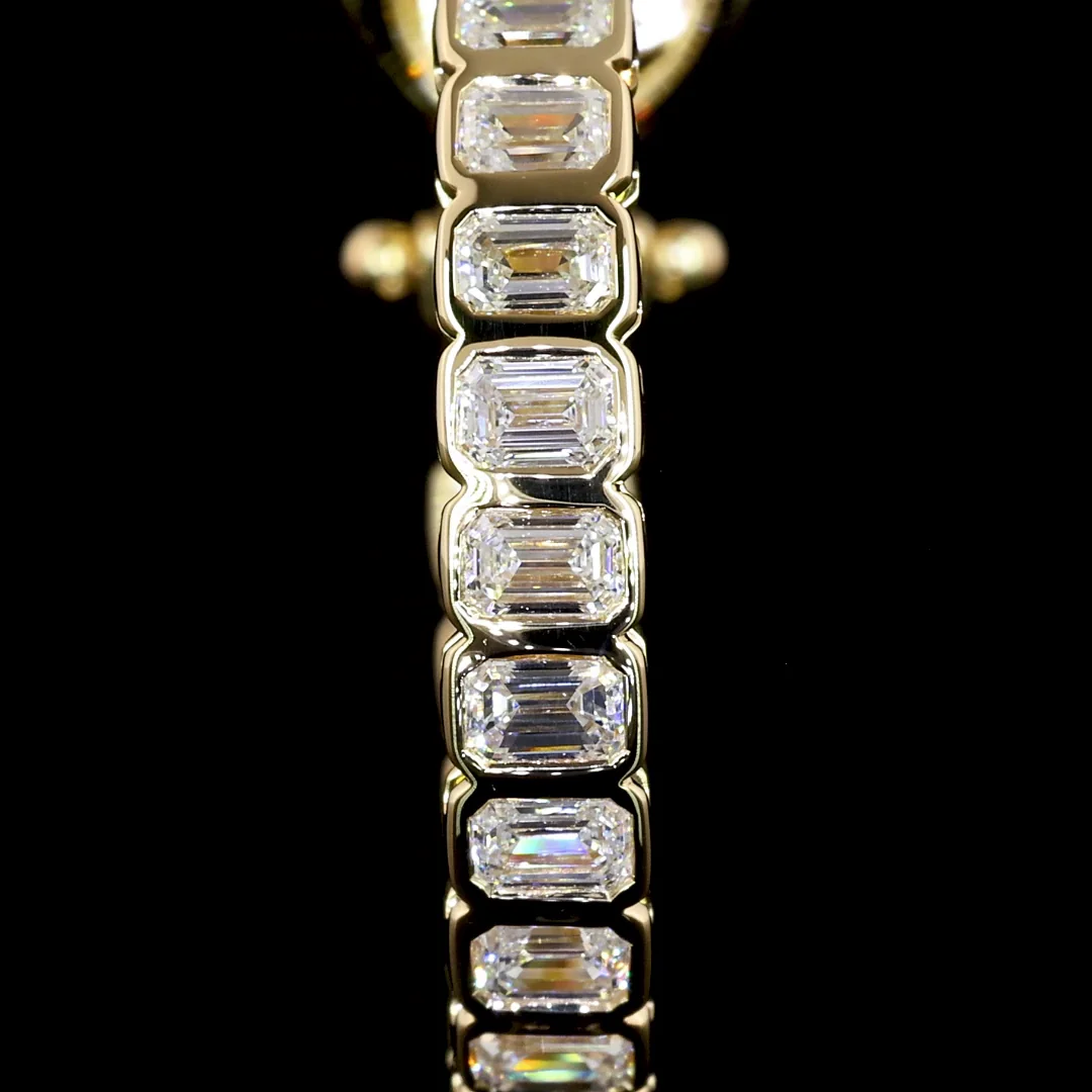 2.57 Cts 14k Yellow Gold Emerald Shape Omega Hoops Earring - Image 3