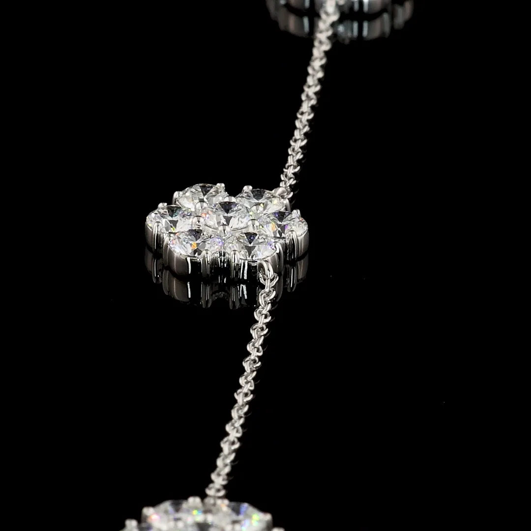 4.9 Cts 18k White Gold Round Shape Station Necklace - Image 4