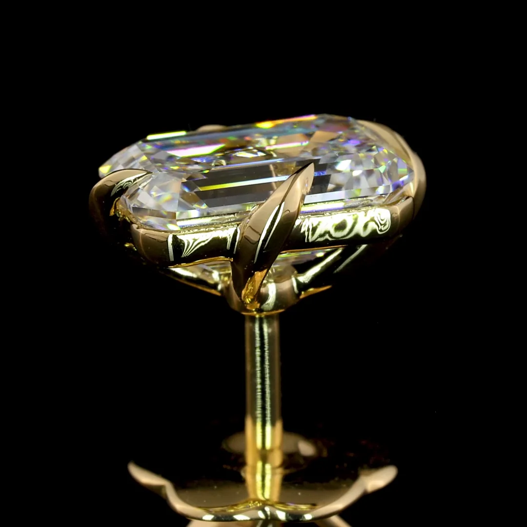 2.07 Cts 14k Yellow Gold Emerald Shape Studs Earring - Image 3