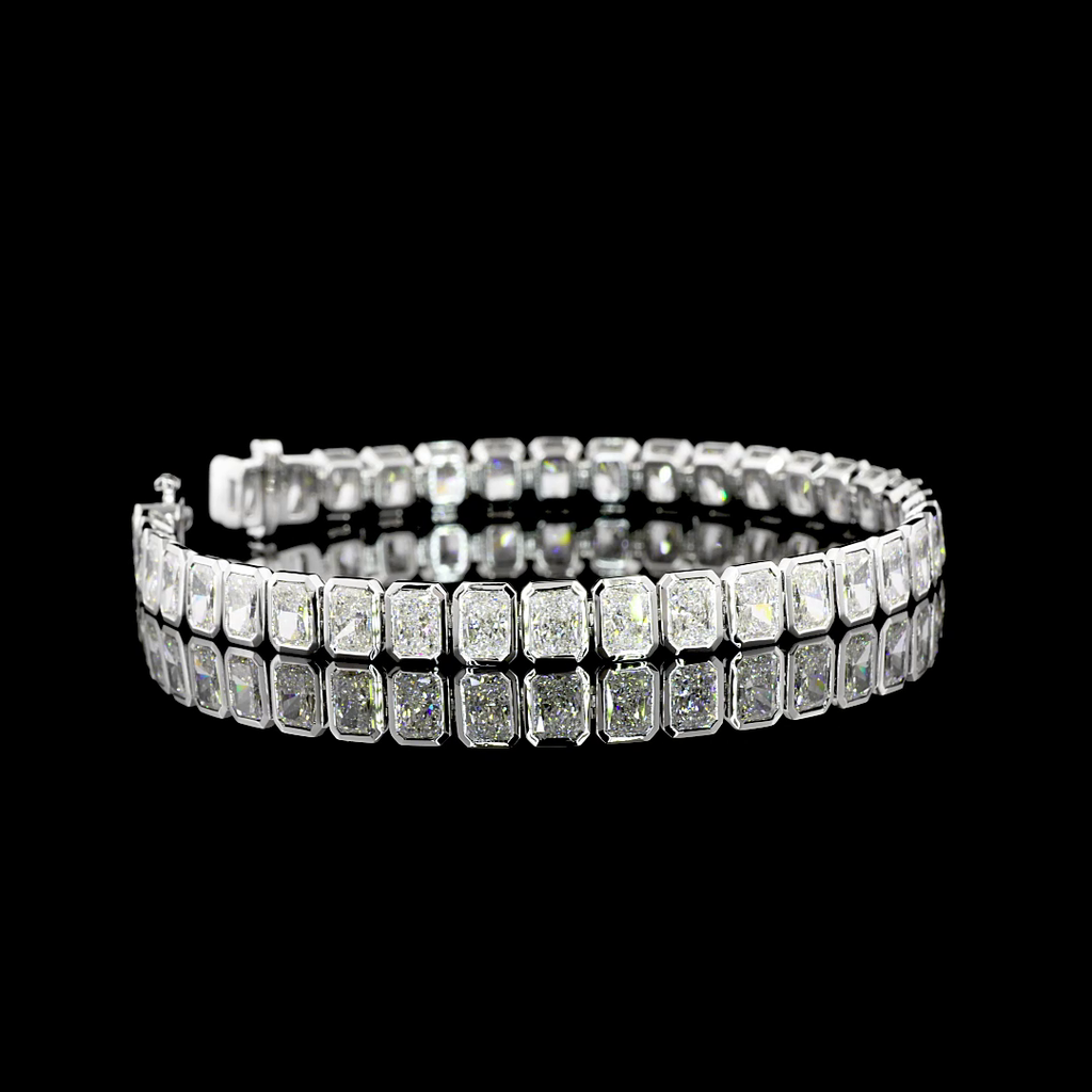 15.01 Cts 14k White Gold Radiant Shape Tennis Bracelet - Video