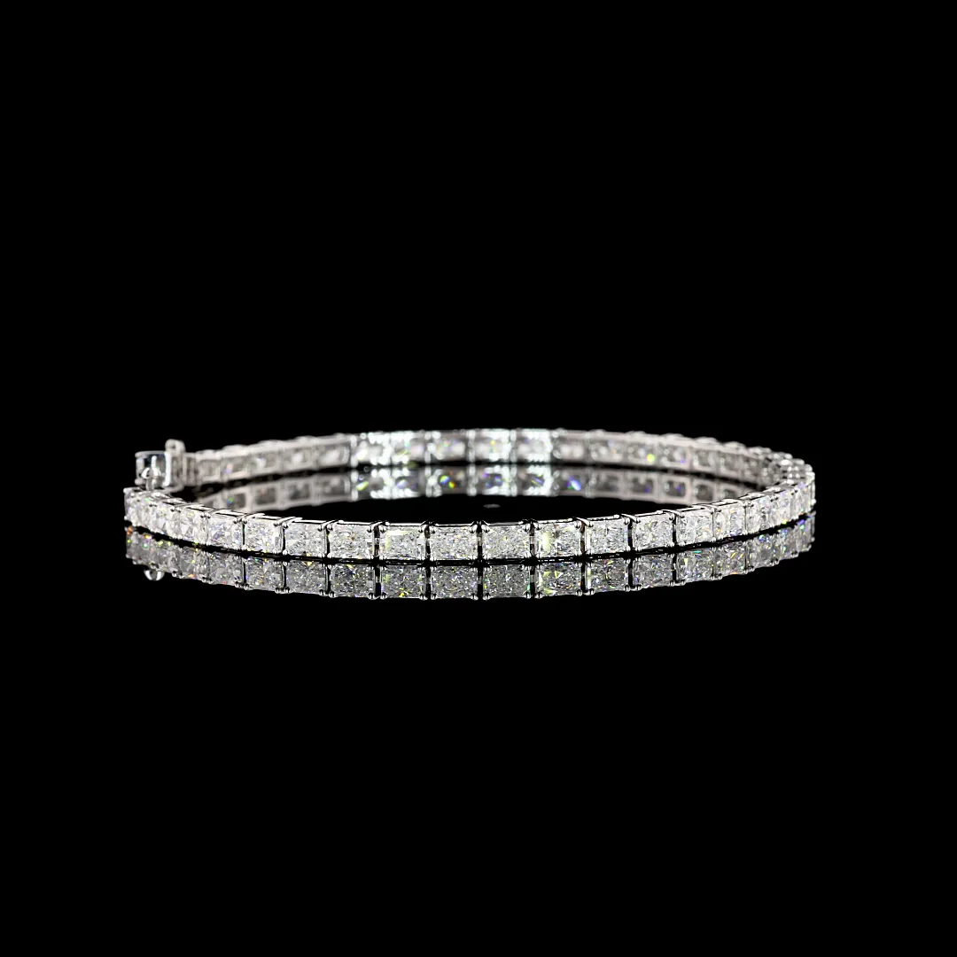 7 Cts 14k White Gold Radiant Shape Tennis Bracelet - Video