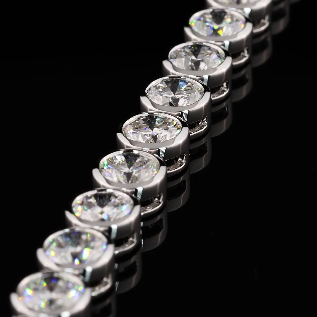 10.17 Cts 14k White Gold Round Shape Tennis Bracelet - Image 3