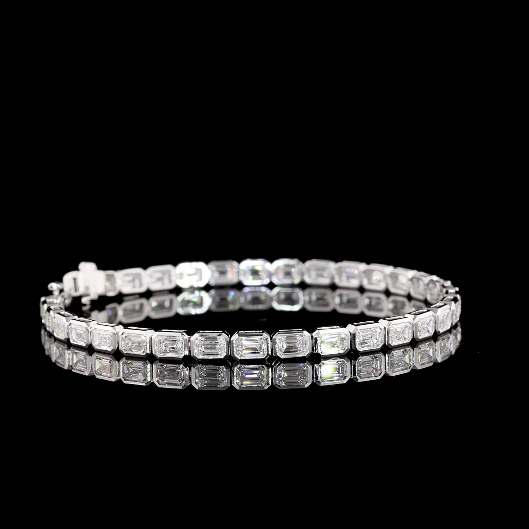 7.61 Cts 14k White Gold Emerald Shape Tennis Bracelet - Video