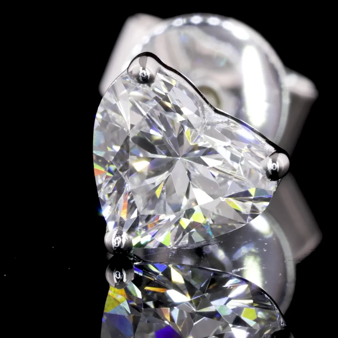0.84 Cts 14k White Gold Heart Shape Studs Earring - Image 3
