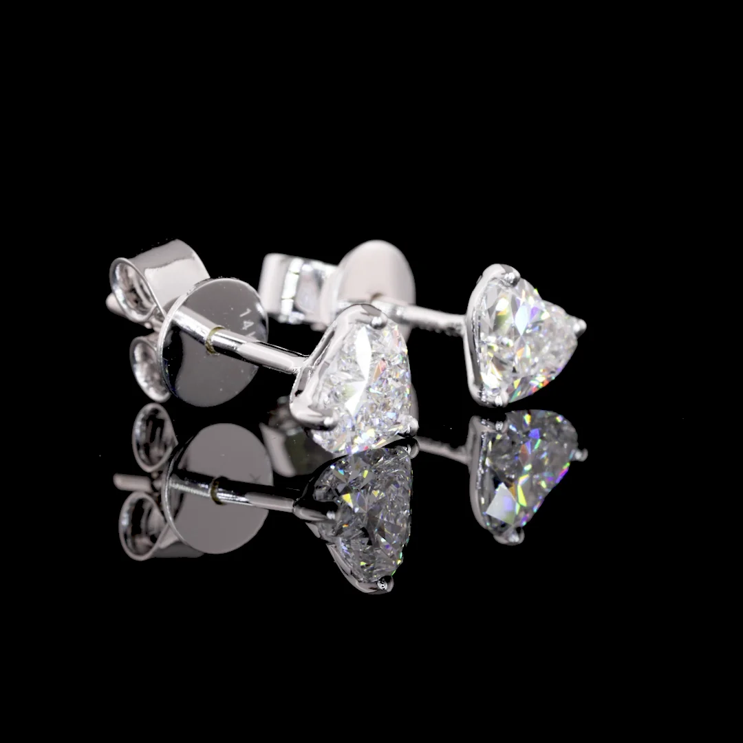 0.84 Cts 14k White Gold Heart Shape Studs Earring - Video