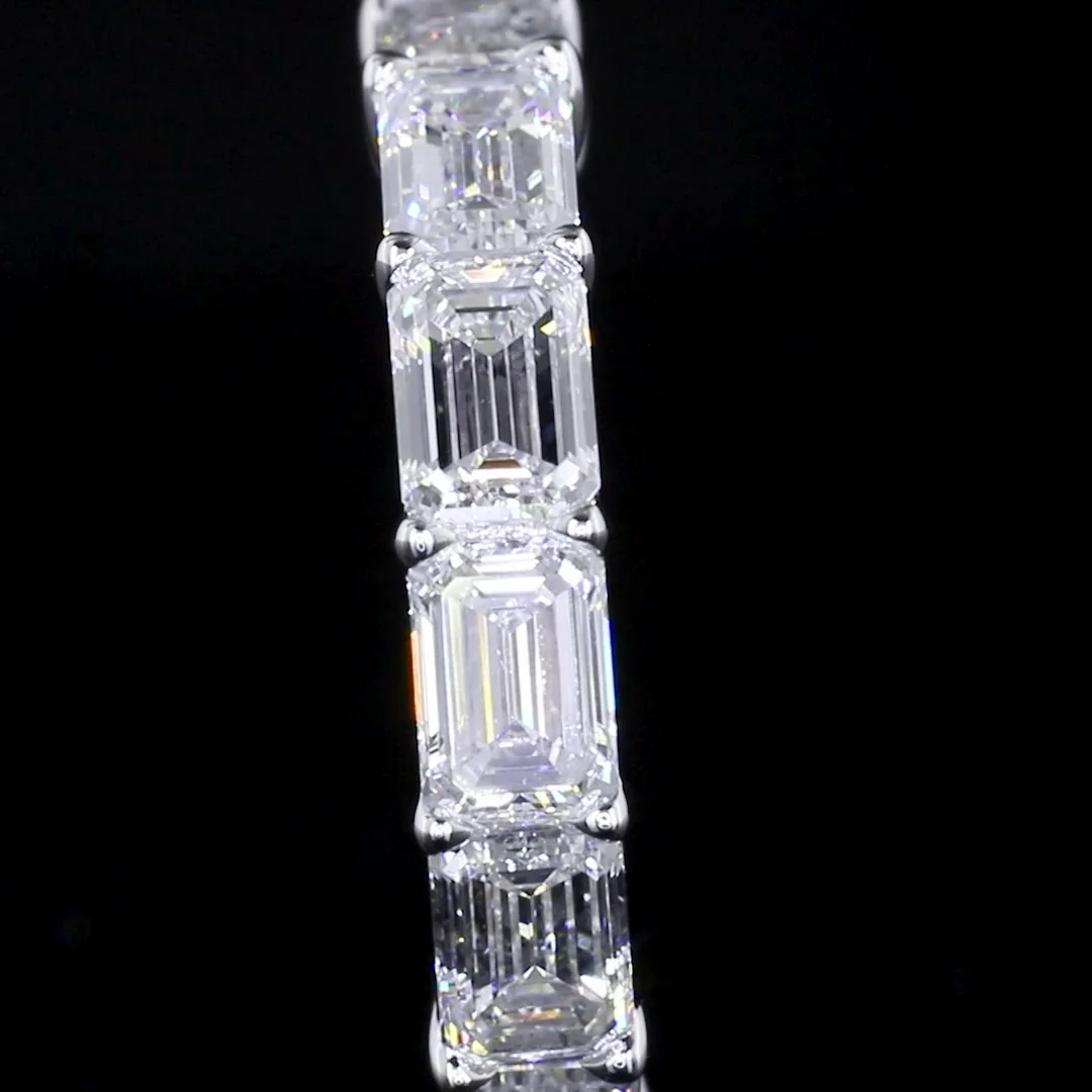 3.48 Cts 14k White Gold Emerald Shape Half Eternity Eternity Band - Image 4