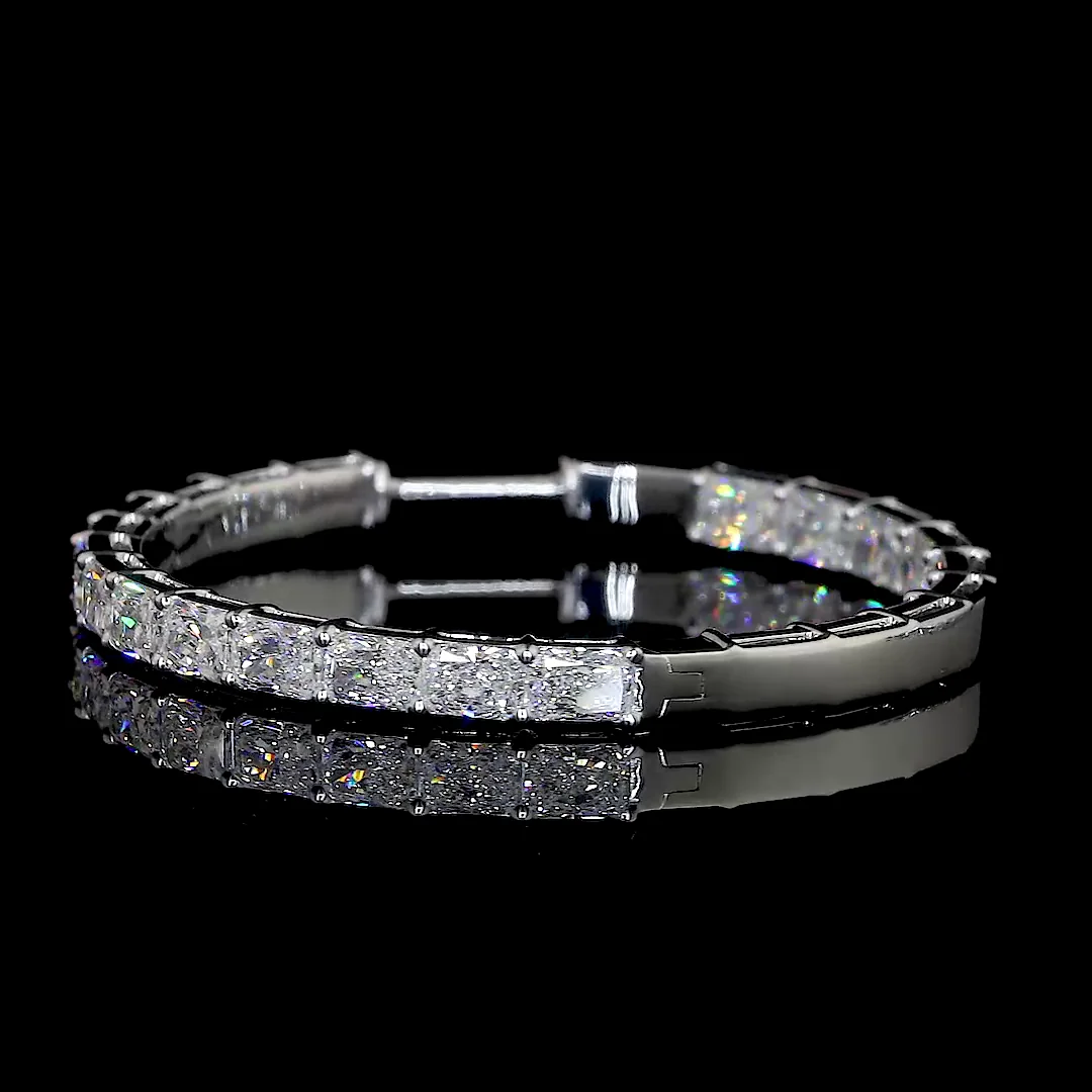 5.2 Cts 14k White Gold Radiant Shape Hoops Earring - Image 4