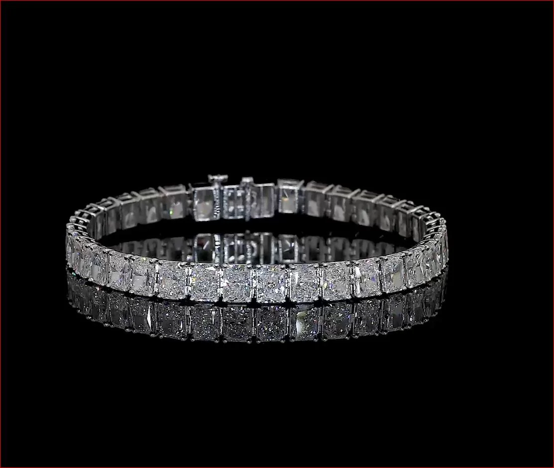 11.44 Cts 14k White Gold Radiant Shape Tennis Bracelet - Video