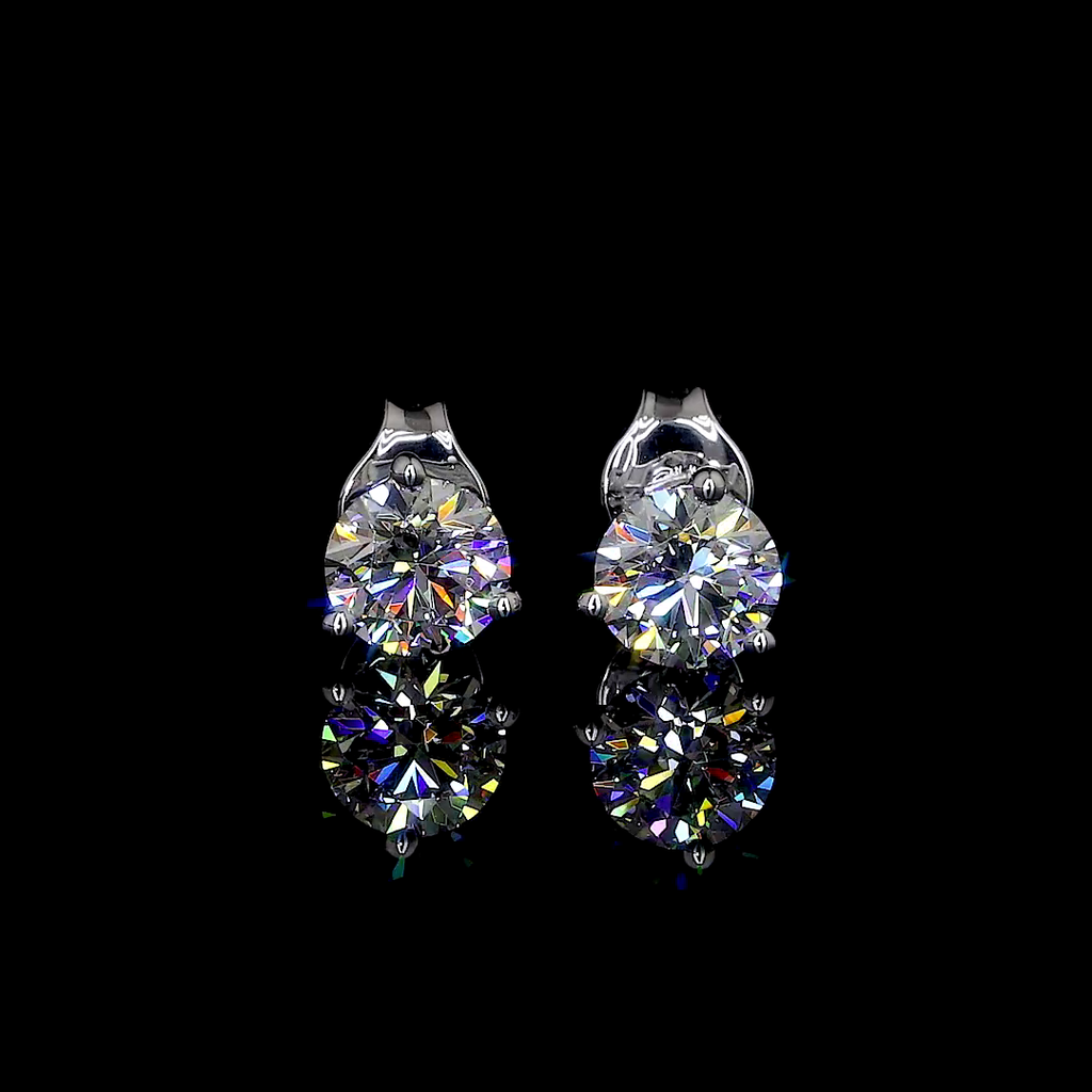 0.5 Cts 18k White Gold Round Shape Martini Earring - Video