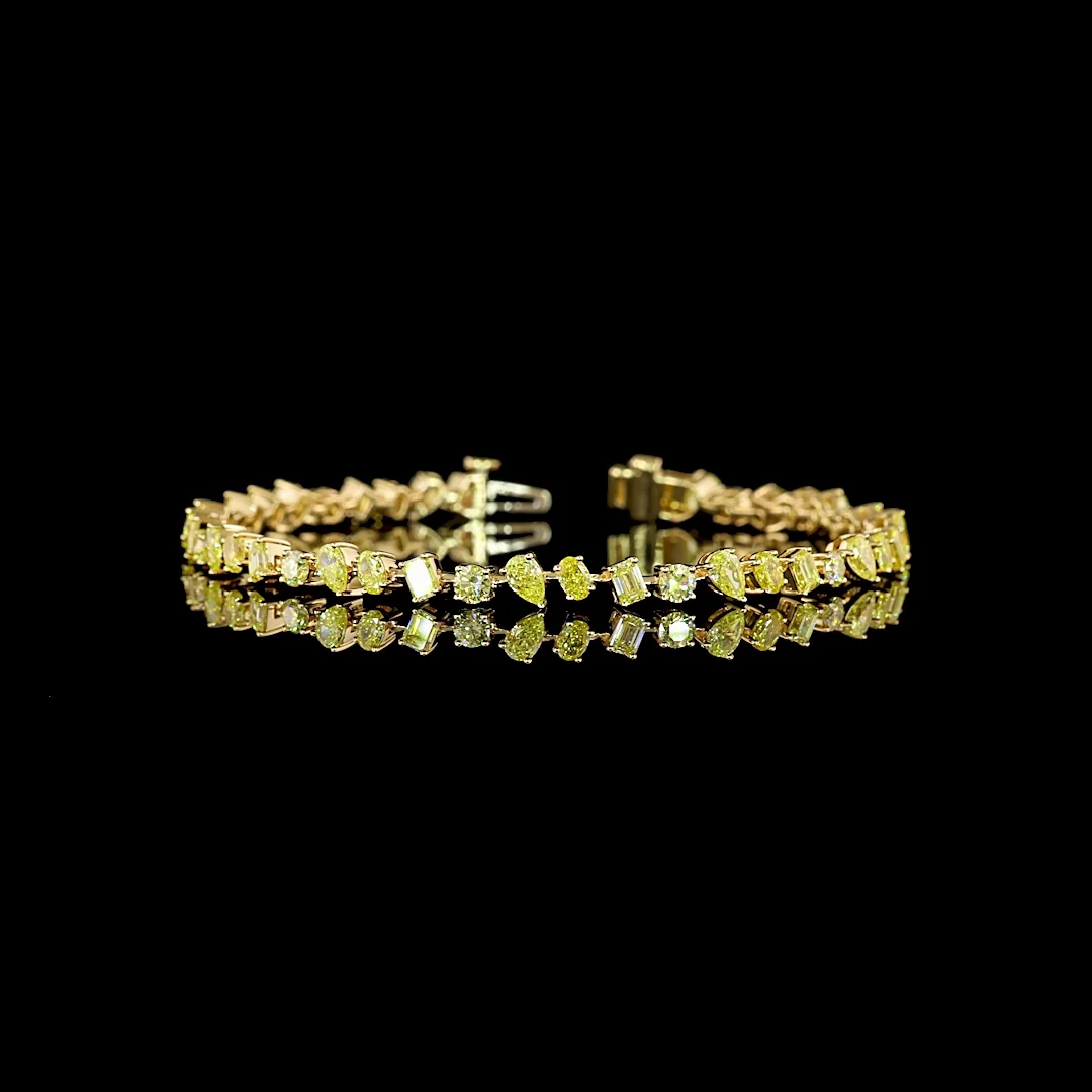 5.61 Cts 18k Yellow Gold Mix Shape Station Bracelet