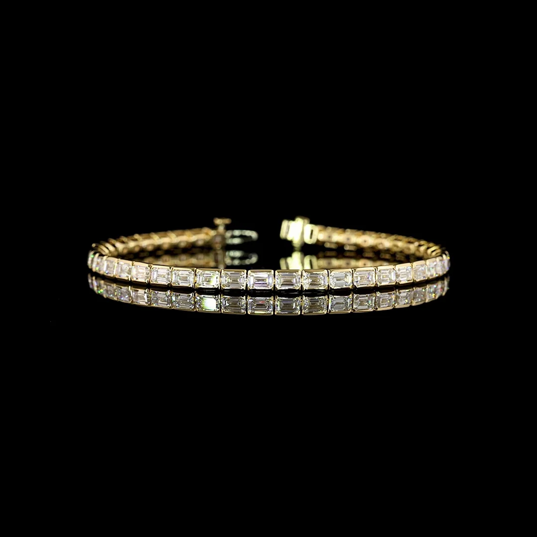 8.58 Cts 14k Yellow Gold Emerald Shape Tennis Bracelet