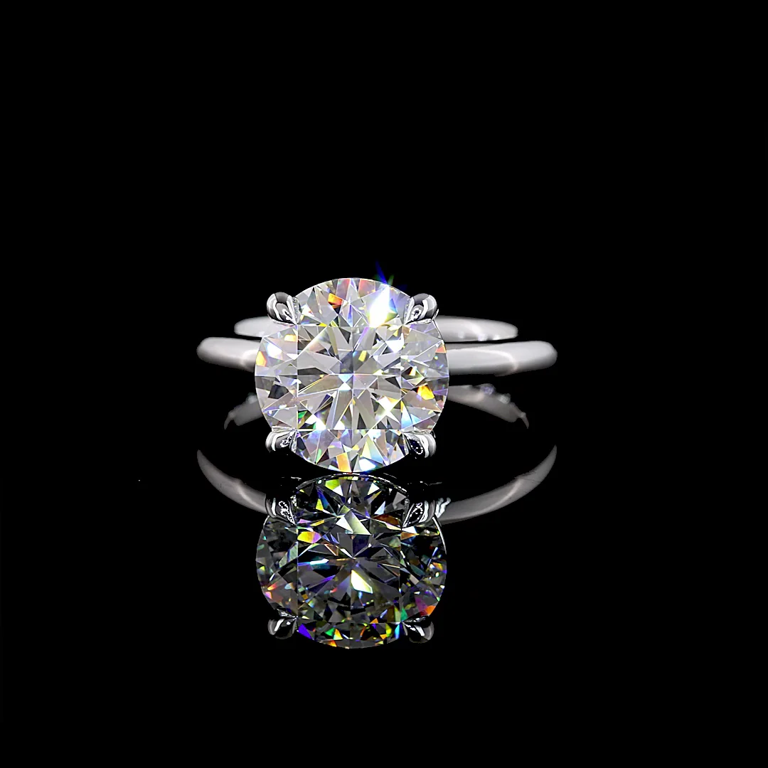 4.11 Cts 14k White Gold Round Shape Solitaire Ring