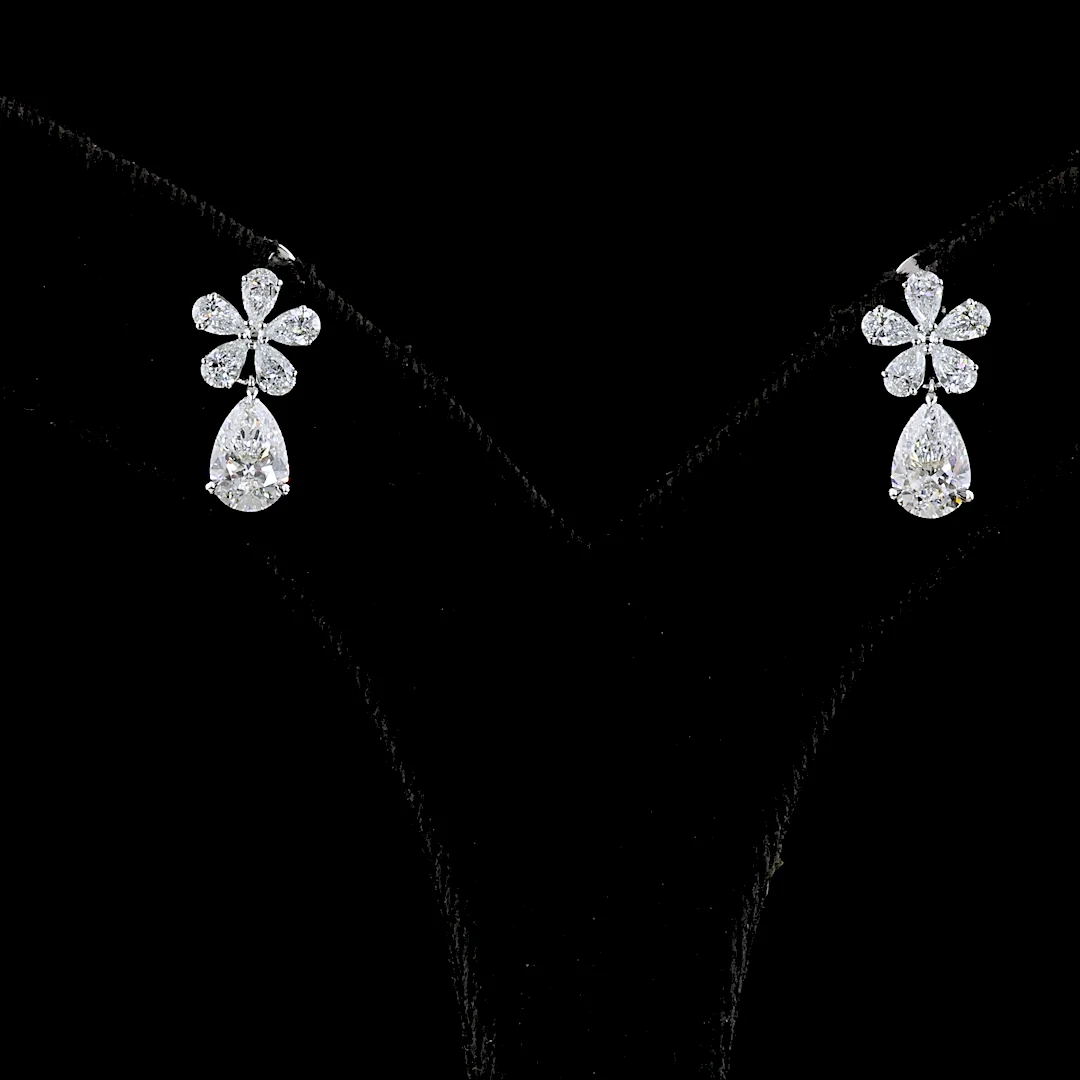 1.92 Cts 14k White Gold Pear Shape Hanging Earring