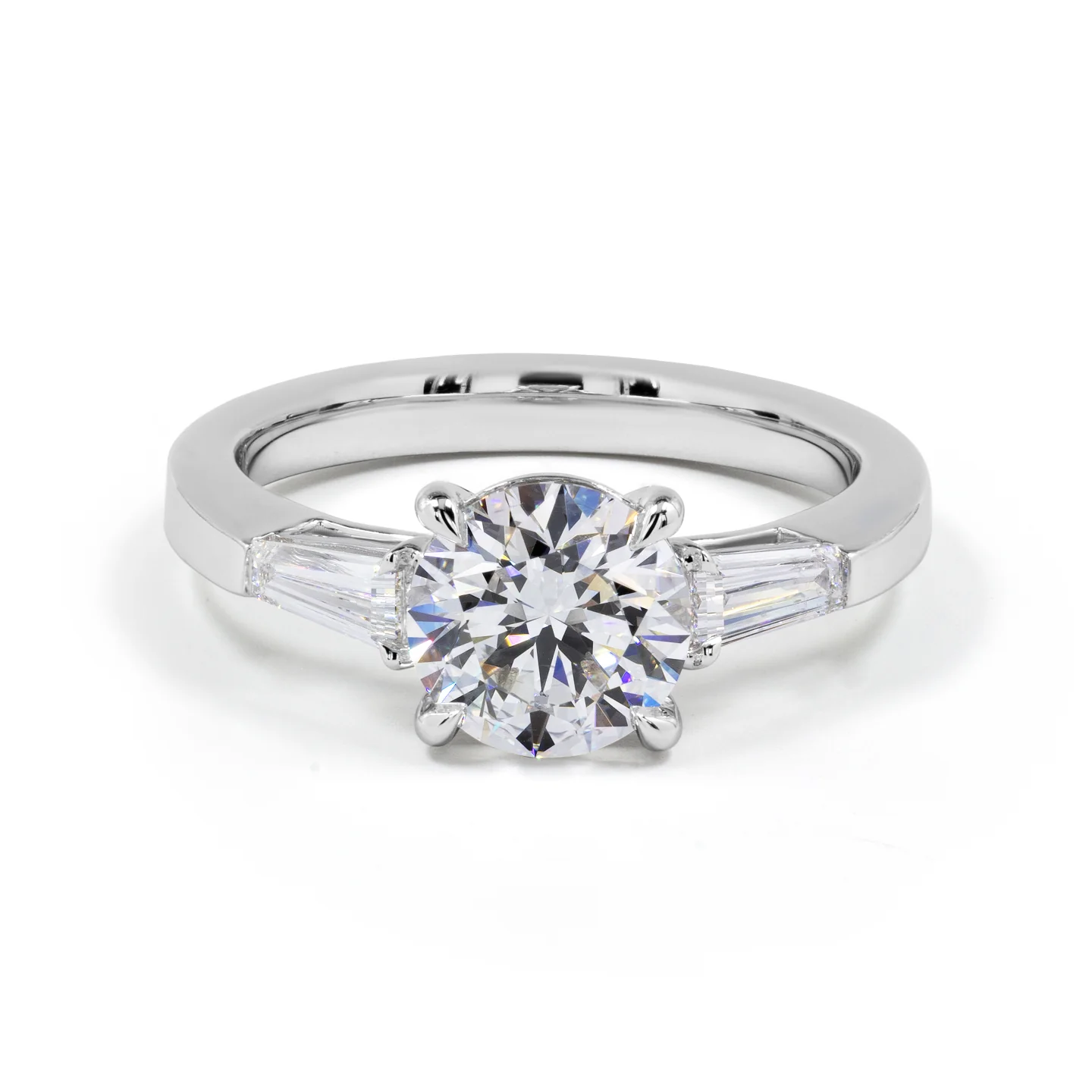 2.71 Cts 14k White Gold Round Shape 3 Stones Ring