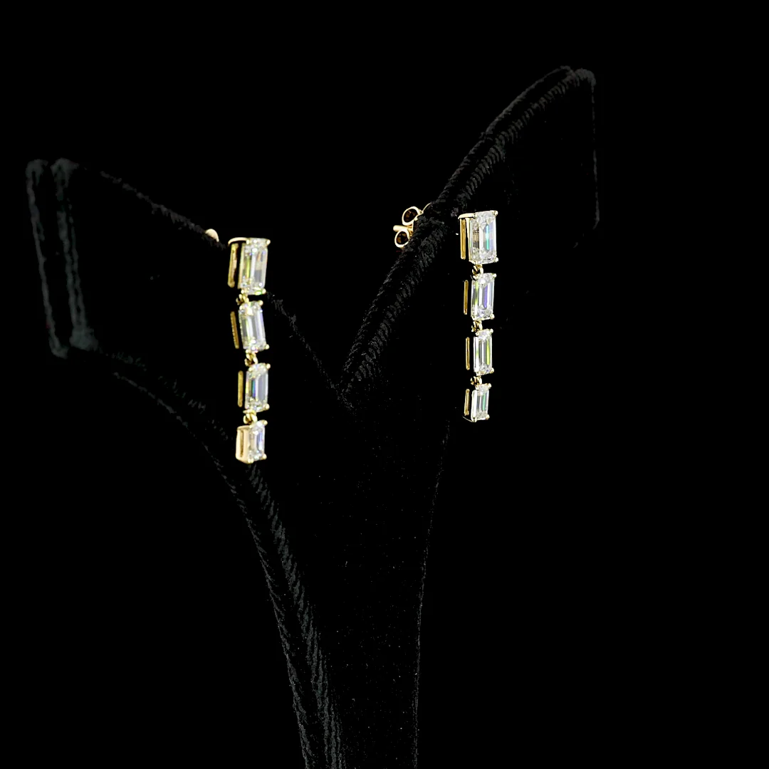 2.47 Cts 14k Yellow Gold Emerald Shape Hanging Earring