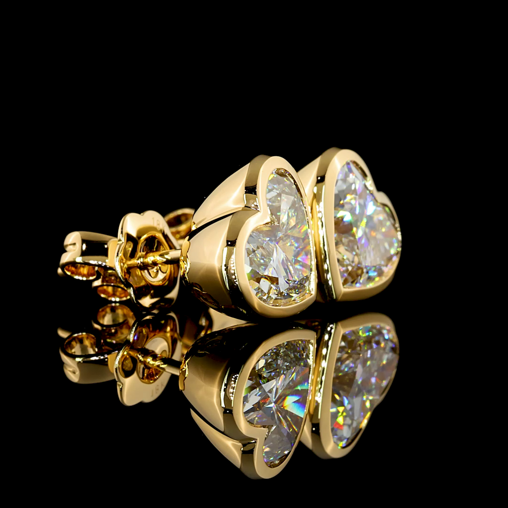 4.13 Cts 18k Yellow Gold Heart Shape Studs Earring
