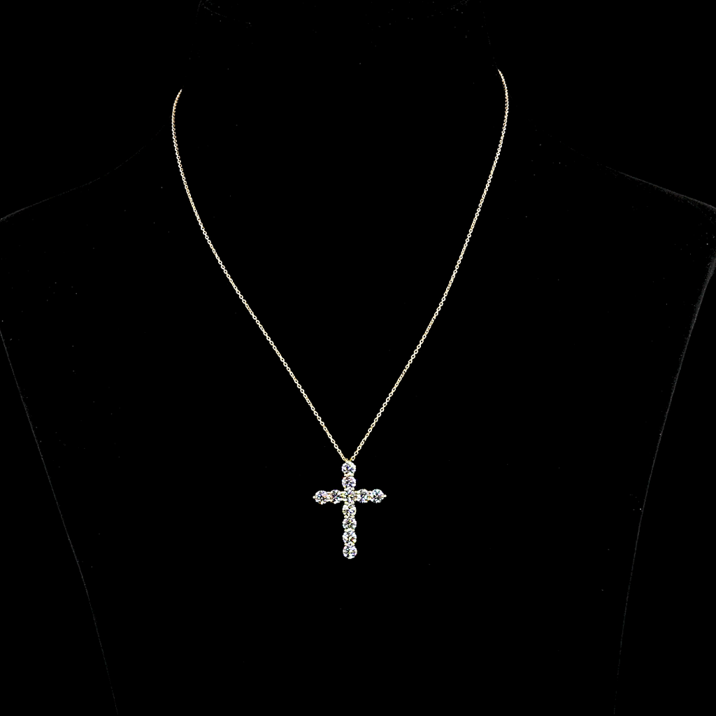 4.1 Cts 14k Yellow Gold Round Shape Symbol Pendant