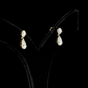 2.21 Cts 14k Yellow Gold Pear Shape Hanging Earring