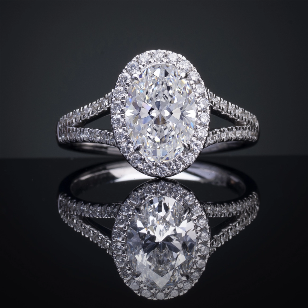 5.97 Cts 14k White Gold Oval Shape Split Shank Ring