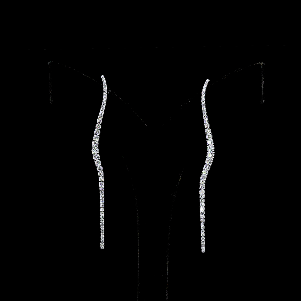 2.13 Cts 18k White Gold Round Shape Hanging Earring