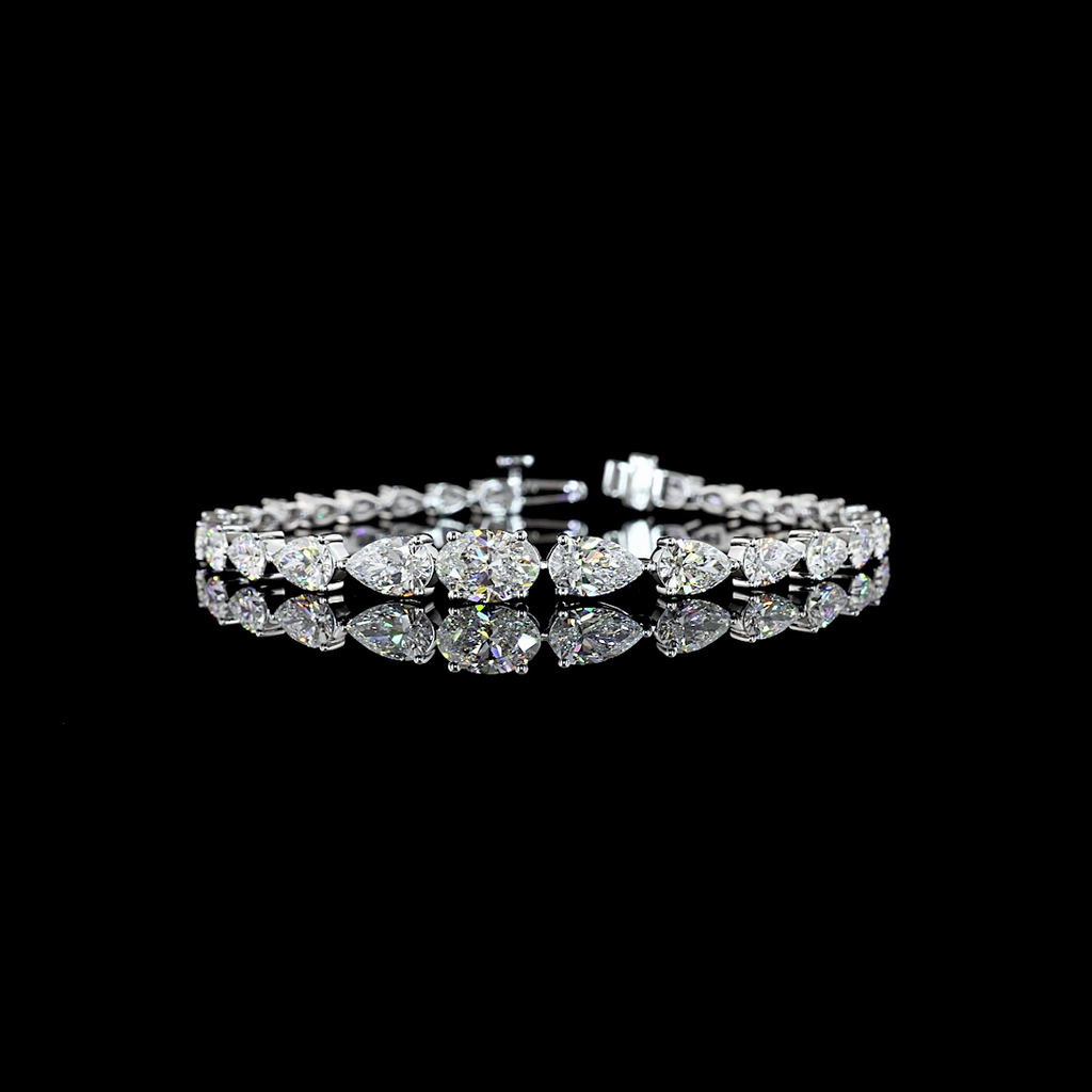 8.61 Cts 14k White Gold Pear Shape Tennis Bracelet