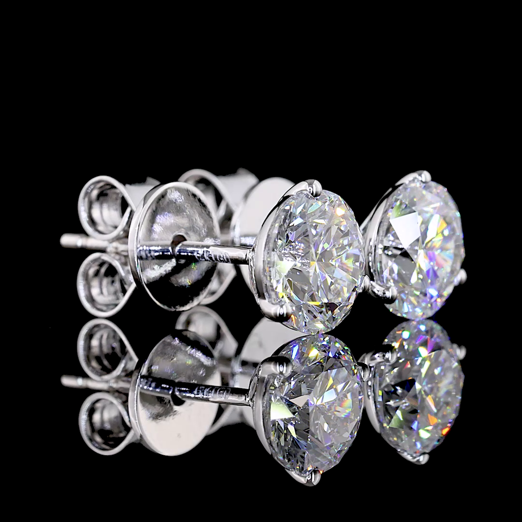 1.6 Cts 14k White Gold Round Shape Martini Earring