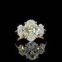 3.67 Cts 18k Yellow Gold Oval Shape 3 Stones Ring