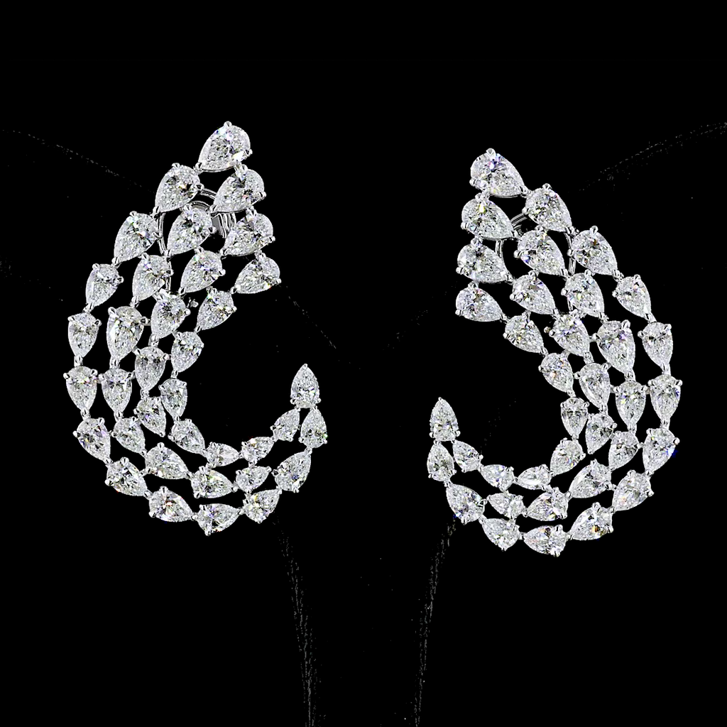 21.04 Cts 18k White Gold Pear Shape Crawler Earring
