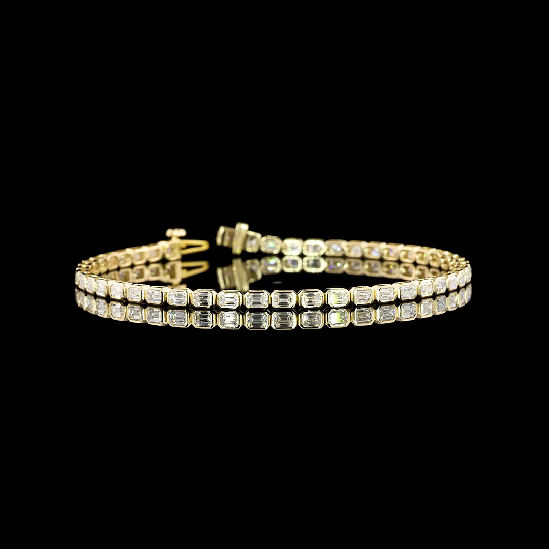 3.15 Cts 14k Yellow Gold Emerald Shape Tennis Bracelet