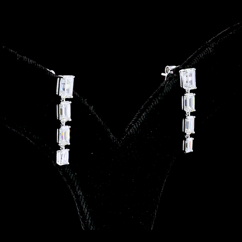 2.62 Cts 14k White Gold Emerald Shape Hanging Earring