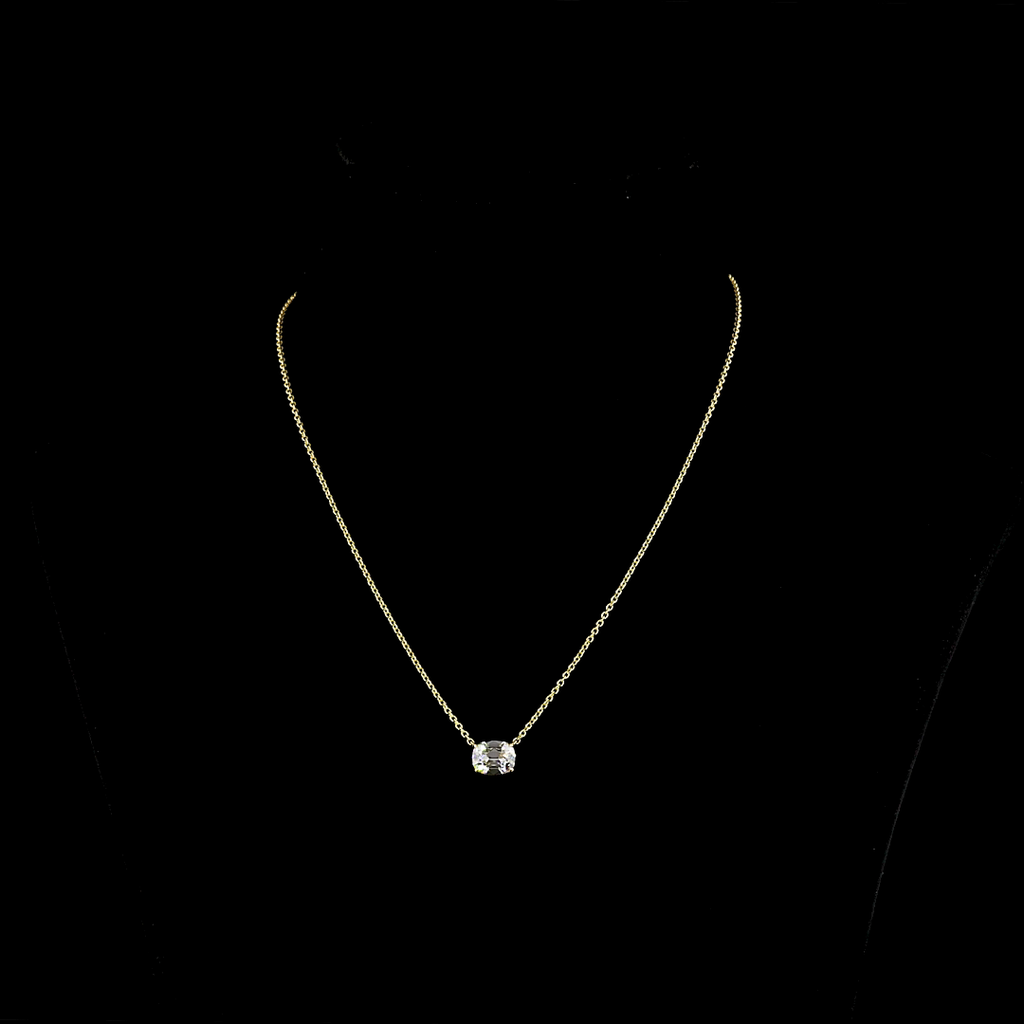 2.07 Cts 18k Yellow Gold Cushion Brilliant Shape Solitaire Pendant