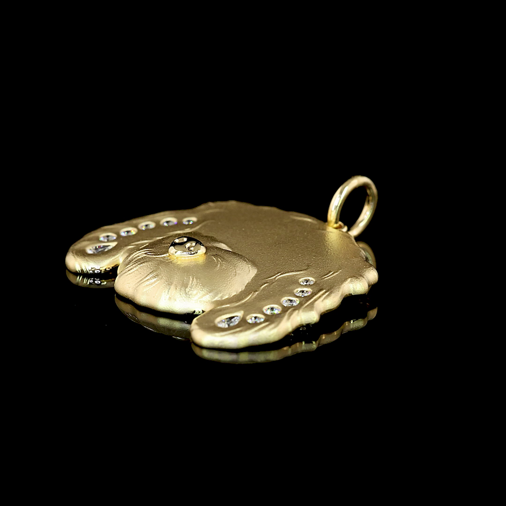 0.16 Cts 14k Yellow Gold Pear Shape Symbol Pendant