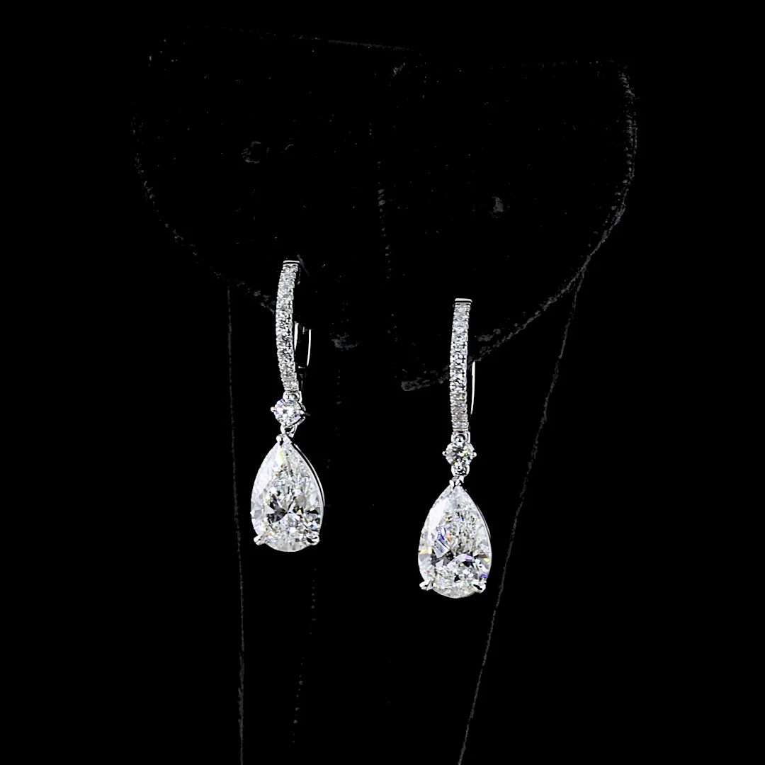 3.8 Cts 14k White Gold Pear Shape Hanging Earring