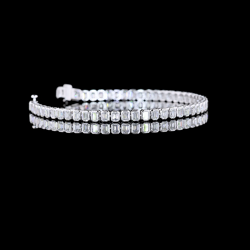 5 Cts 14k White Gold Emerald Shape Tennis Bracelet