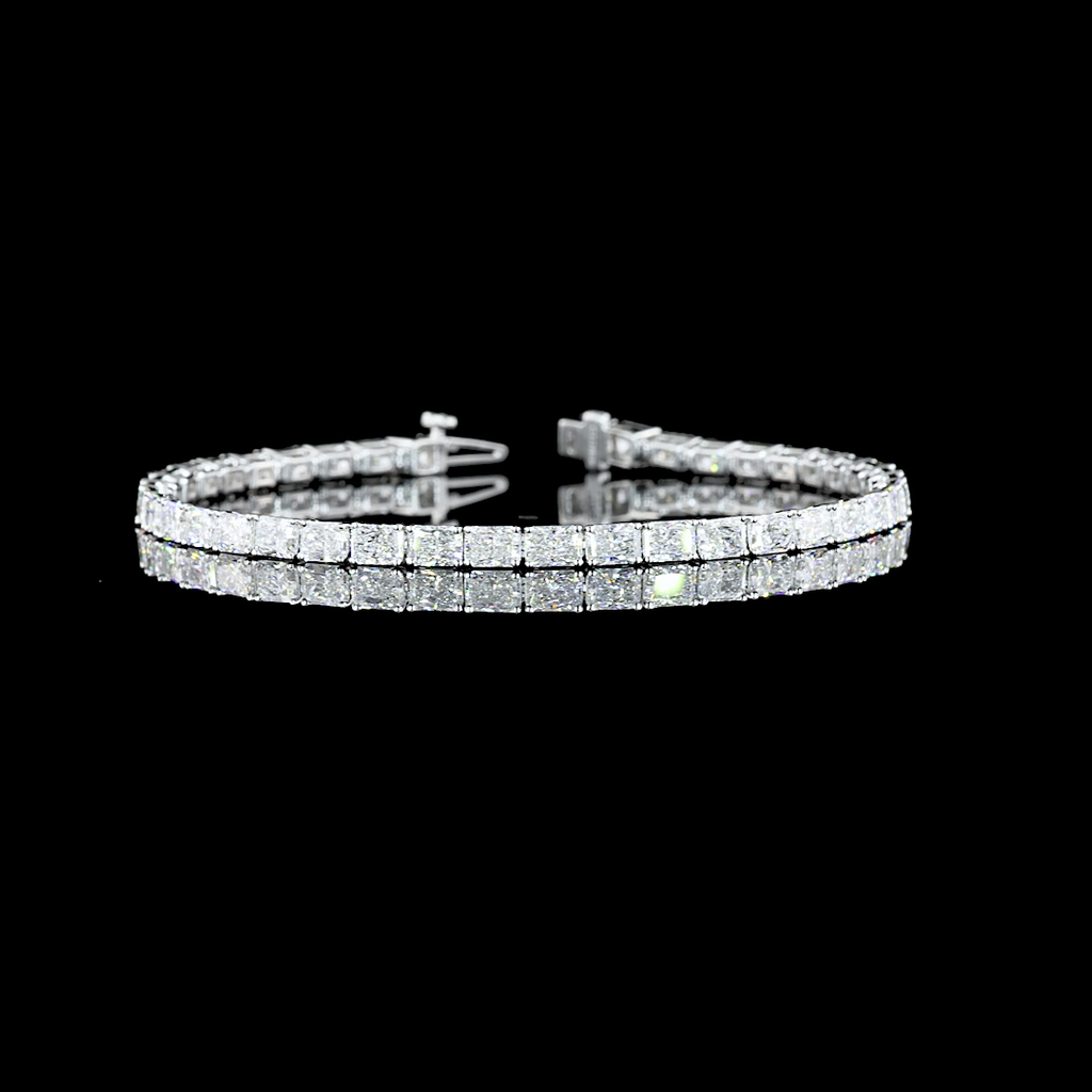 8.34 Cts 14k White Gold Radiant Shape Tennis Bracelet