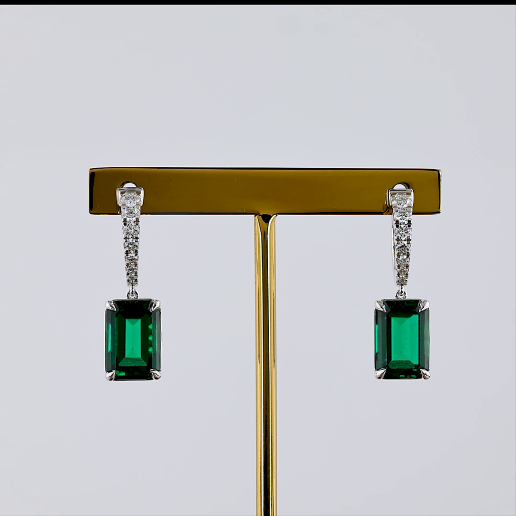 0.53 Cts 14k White Gold Emerald Shape Hanging Earring
