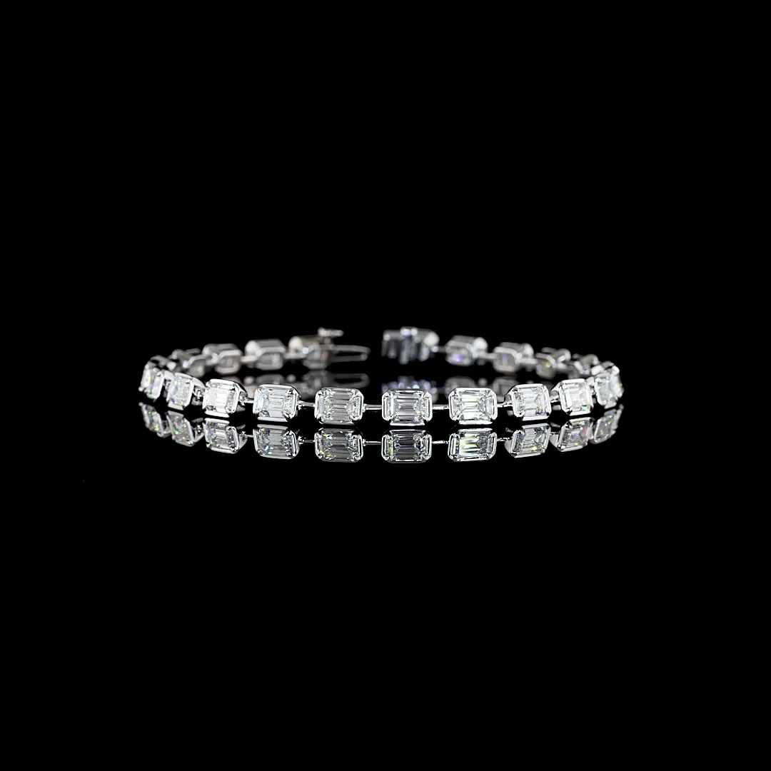 7.7 Cts 14k White Gold Emerald Shape Station Bracelet